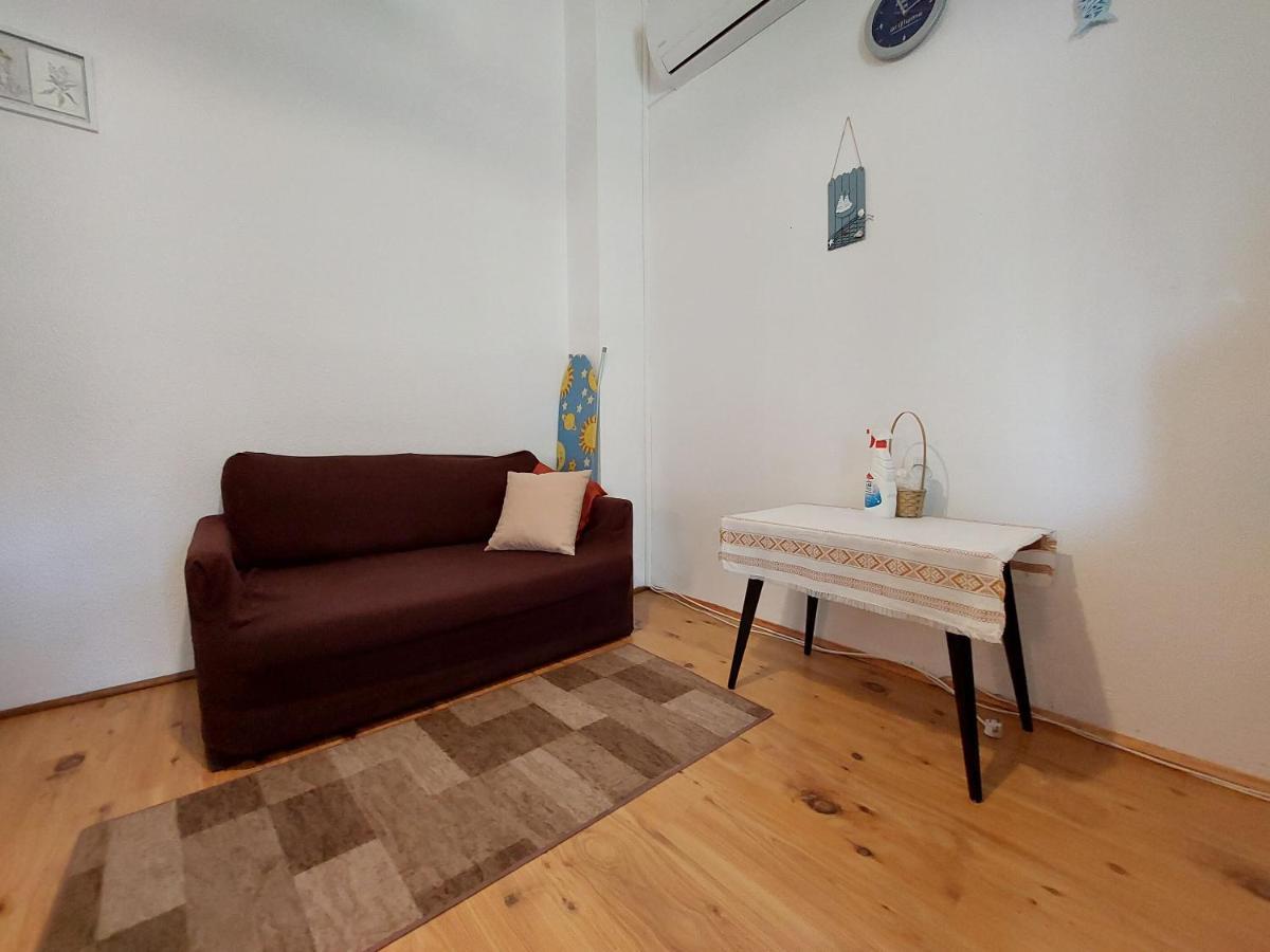 Apartments Vilim Pinezici  Exterior photo